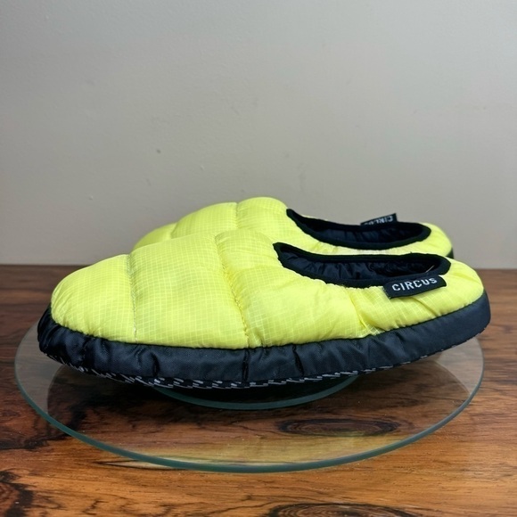 Circus By Sam Edelman Hollin Puffer Slipper - Acid Yellow - size 7 - Picture 1 of 10